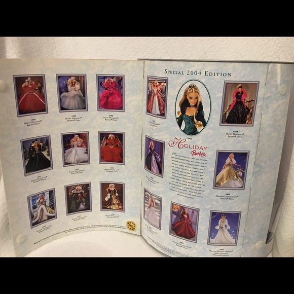 2004 Special Edition Holiday Barbie (Green) - Picture 7 of 7